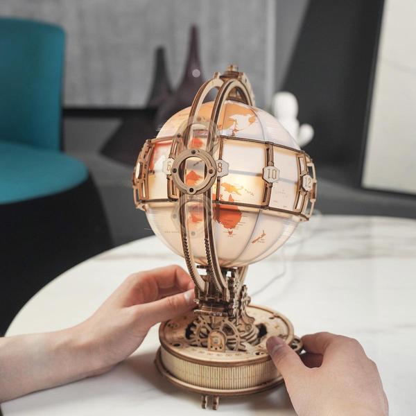 Puzzle 3D bois  Globe Lumineux à LED - Golemites - Rokr