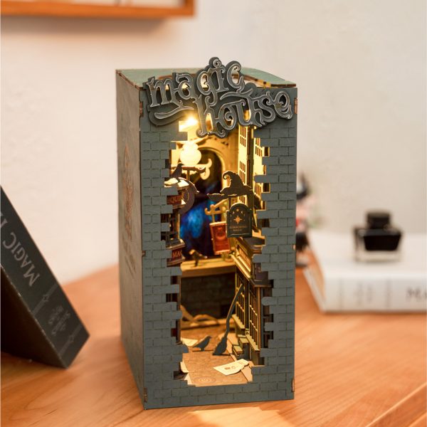 Book Nook Kit DIY, Bookshelf Insert, Serre-Livres Puzzle en Bois 3D avec  Lumières LED, Kit de Bricolage pour Maison de Poupée Miniature, Kit de  Modèle