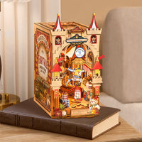 Book Nook Parc d'Attractions TGB17, vue du château avec tours de briques et drapeaux